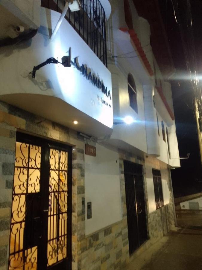 Lunandina Huaraz Luaran gambar