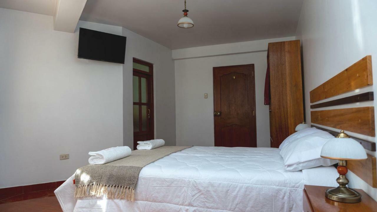 Lunandina Huaraz Luaran gambar